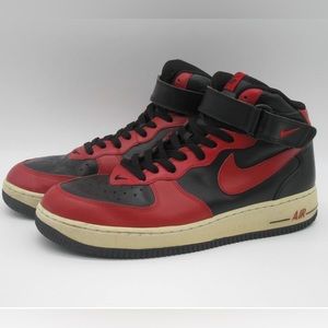 Nike Air Force 1 Mid Bred